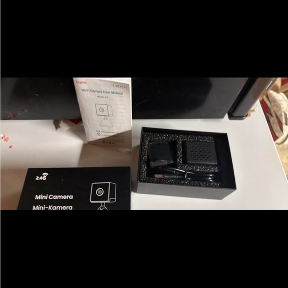 2.4G Mini Camera - Picture 2 of 2